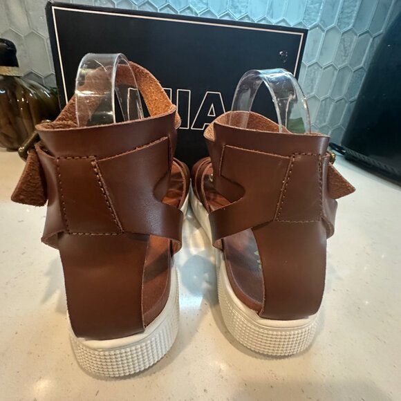 Mia Womens Jolee Cognac PU Sandal Size 9M With Buckle Strap & Box - Picture 12 of 12